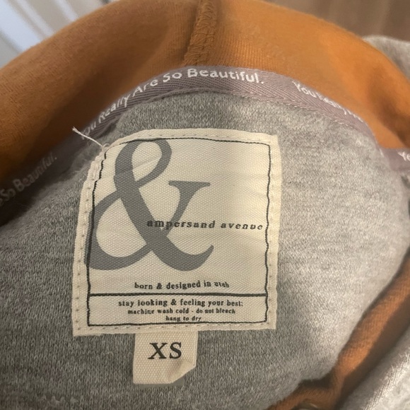 Gently used Ampersand sweater - Picture 4 of 4